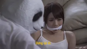 Cô nhân viên dọn nhà dam dang và anh chàng may mắn