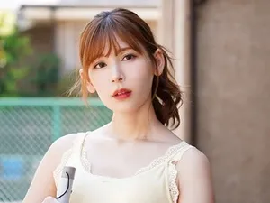 Xịt nước hoa kích dục rồi trả bài bạn của em gái